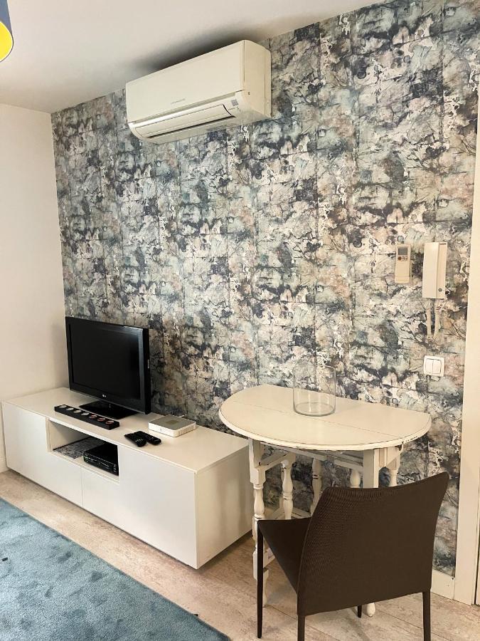Wallis Apartamento *